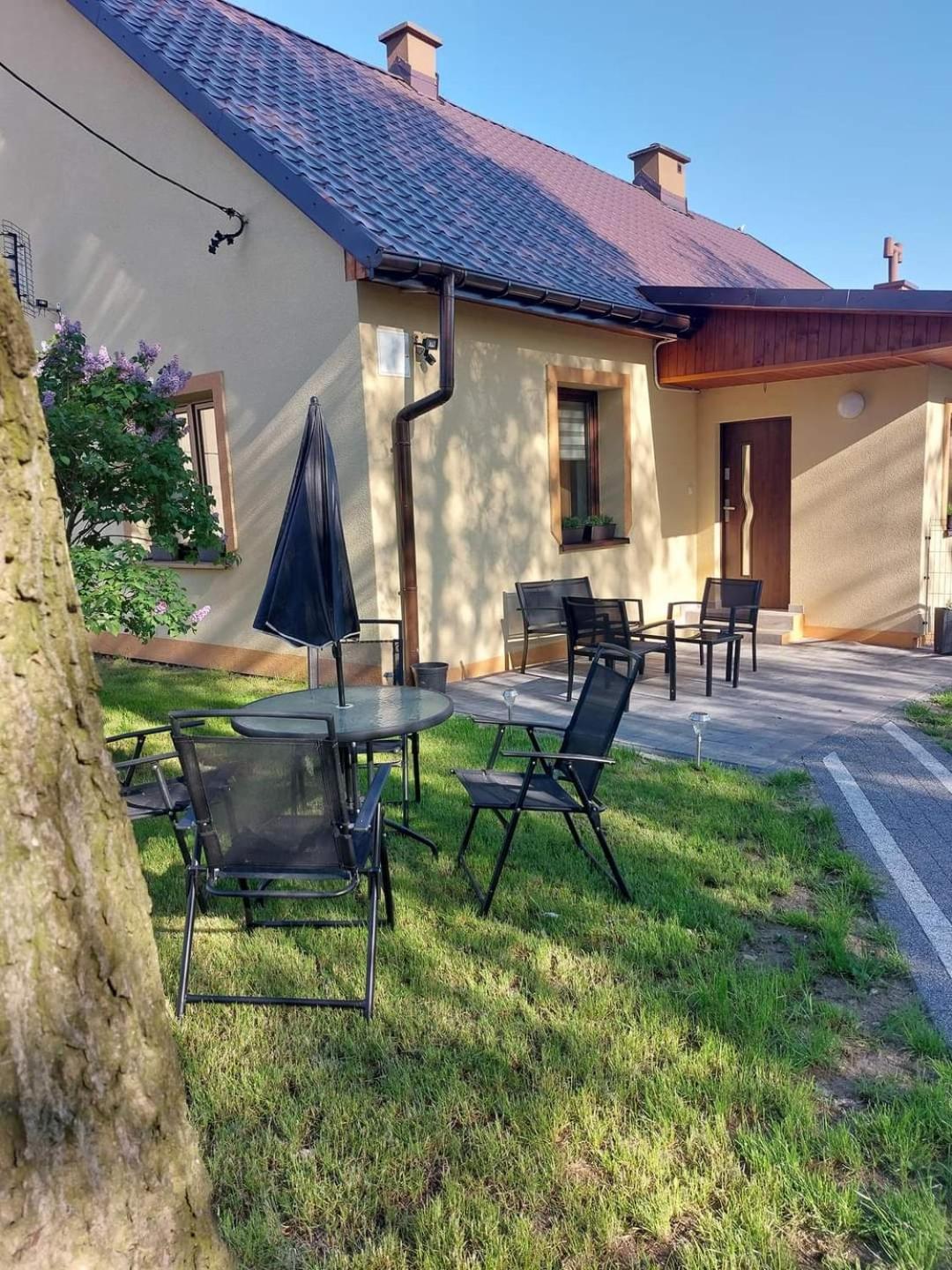 Lawendowy Zakatek Apartment Graboszyce Exterior photo